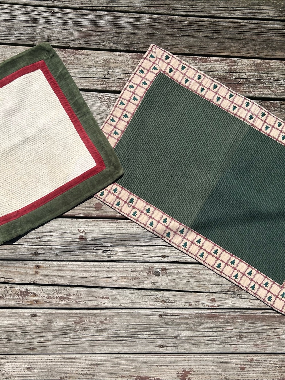 Source Unknown Green and Red Table Placemats with Cream Accents